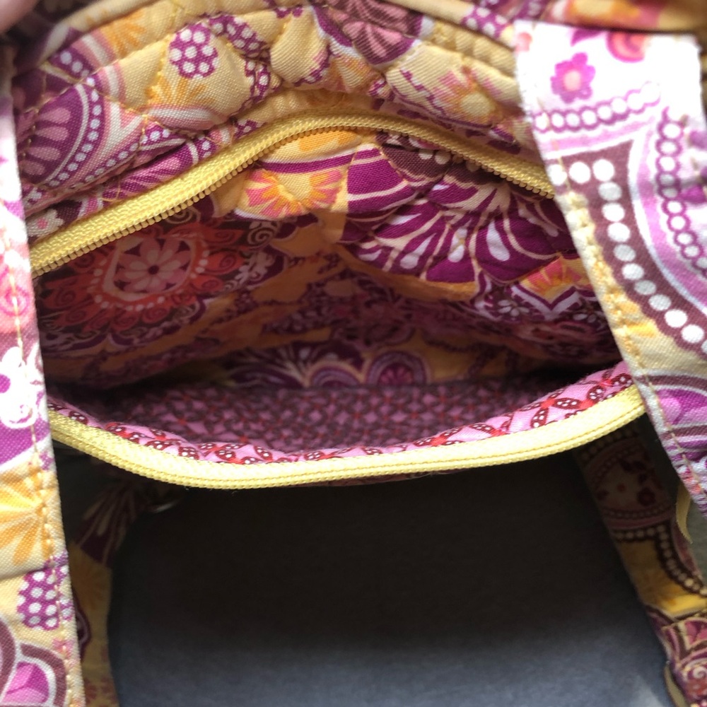 VERA BRADLEY BALI GOLD SMALL BACKPACK, PREOWNED CONDITION - Picture 14 of 16